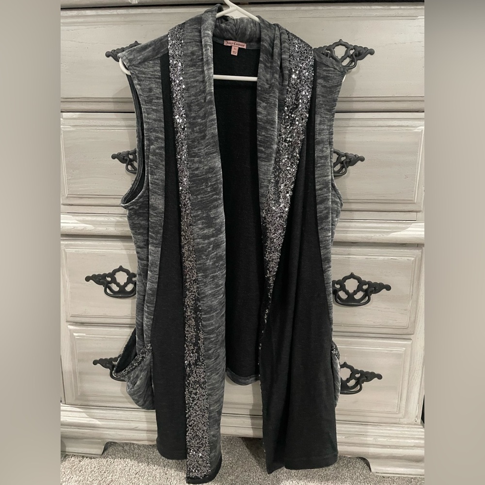 Juicy vest.